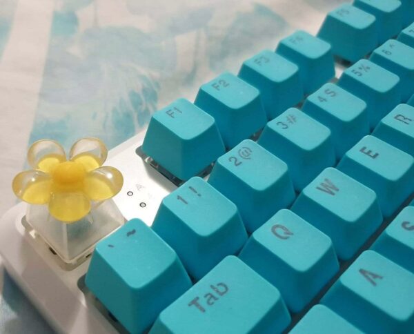 Jelly Flower Keycap - The PNK Stuff